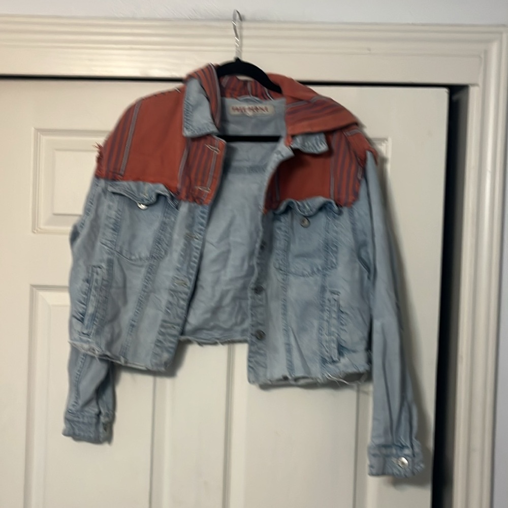 Free People Denim and Rust
Jacket Hooded Baja Wash Stripe
Jacket - Picture 5 of 6